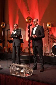 Bühnenprogramm auf dem Hamburger Presseball 2022; Foto: Patrick Piel